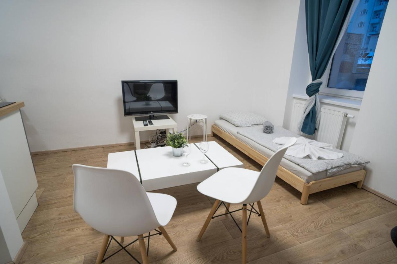 Haas Apartments Downtown With Parking Brno Exterior photo