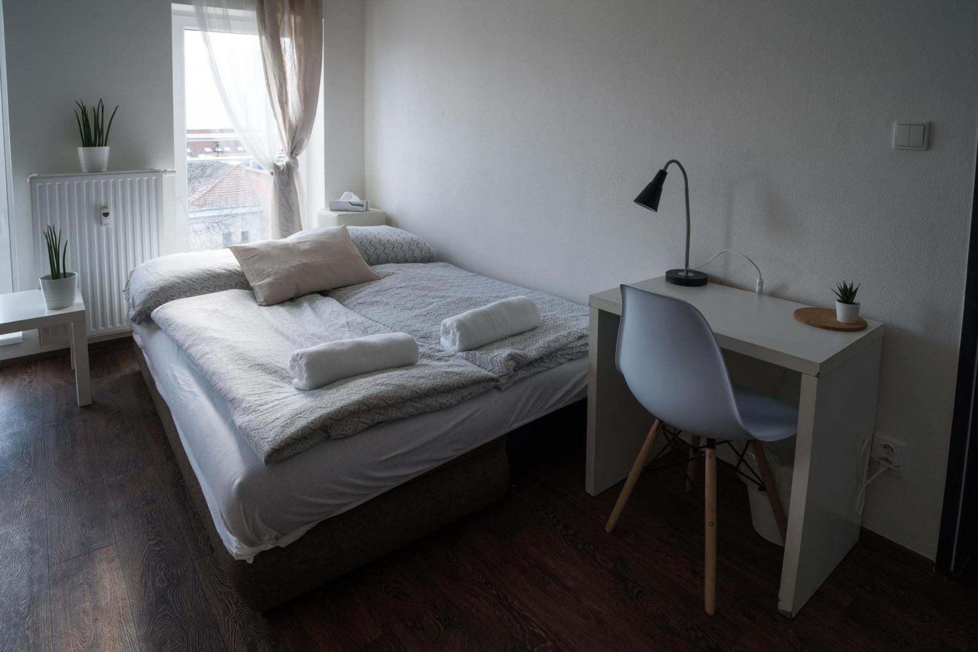Haas Apartments Downtown With Parking Brno Room photo