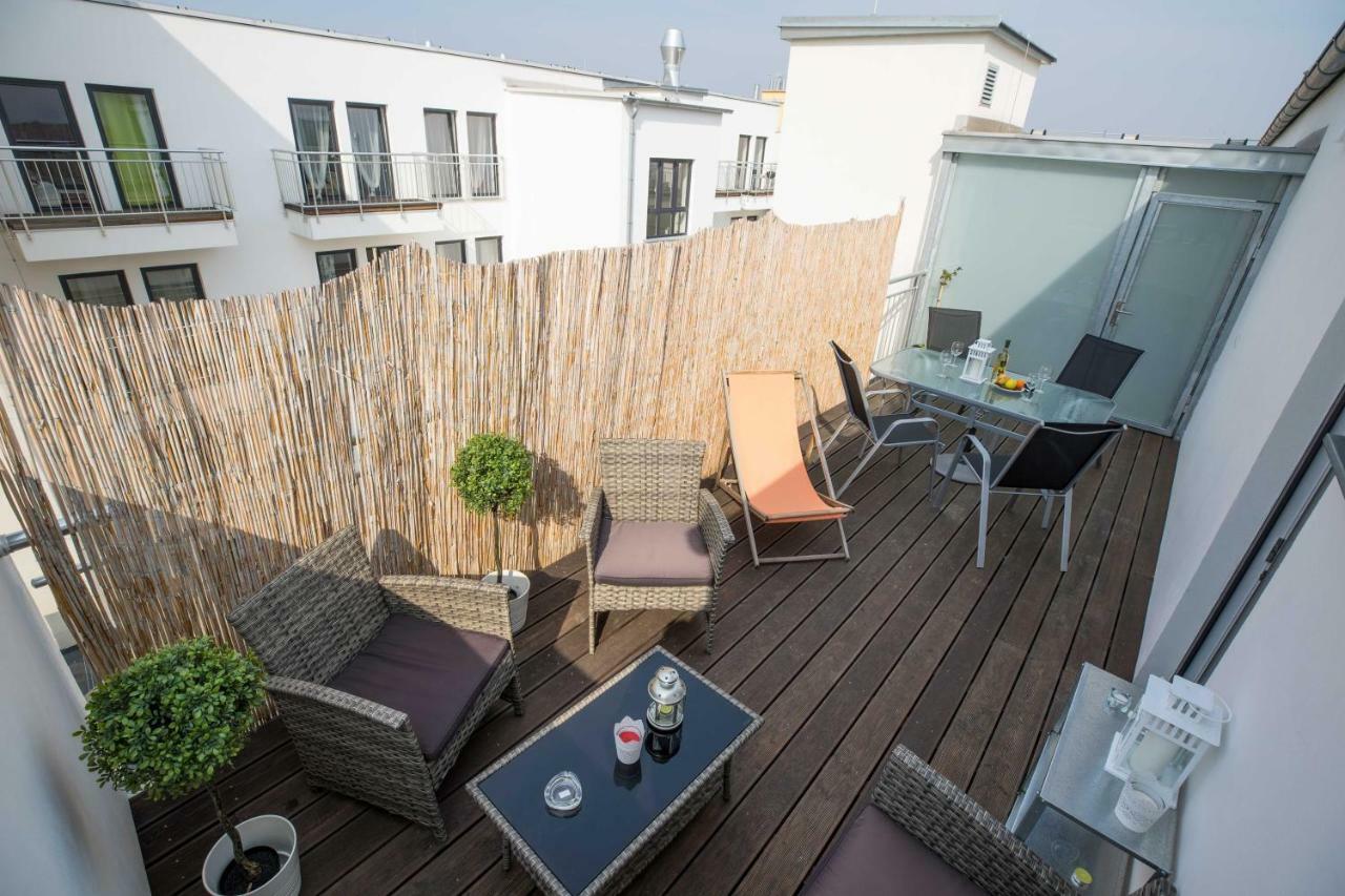 Haas Apartments Downtown With Parking Brno Exterior photo